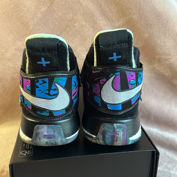 Women’s Nike Air Zoom UNVRS Sneakers Size 7.5 - Picture 5 of 7